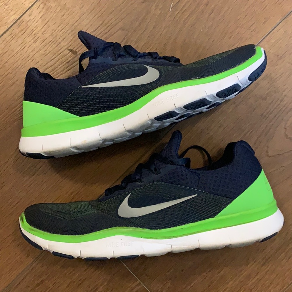 Seahawks Nike tennis shoes. Size 8